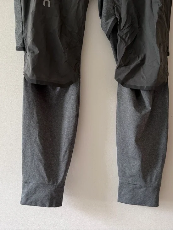 On Running Men’s Running Pants in Eclipse/Lead Size Medium Vented Track Pant - Picture 5 of 16